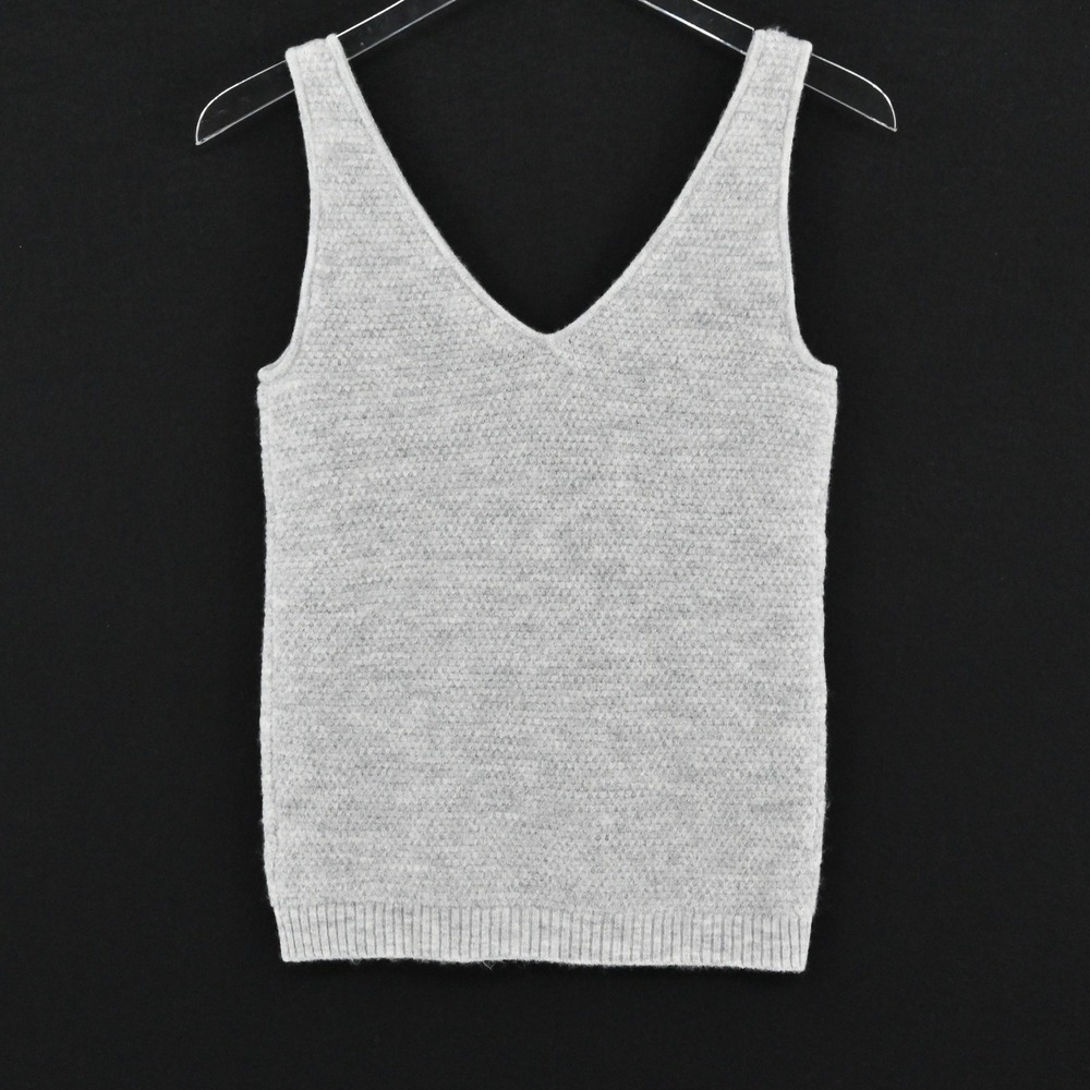Lilly Pulitzer Davison Sweater Vest Womens Size XS Gray Sleeveless Knit Top Cozy - Picture 2 of 8